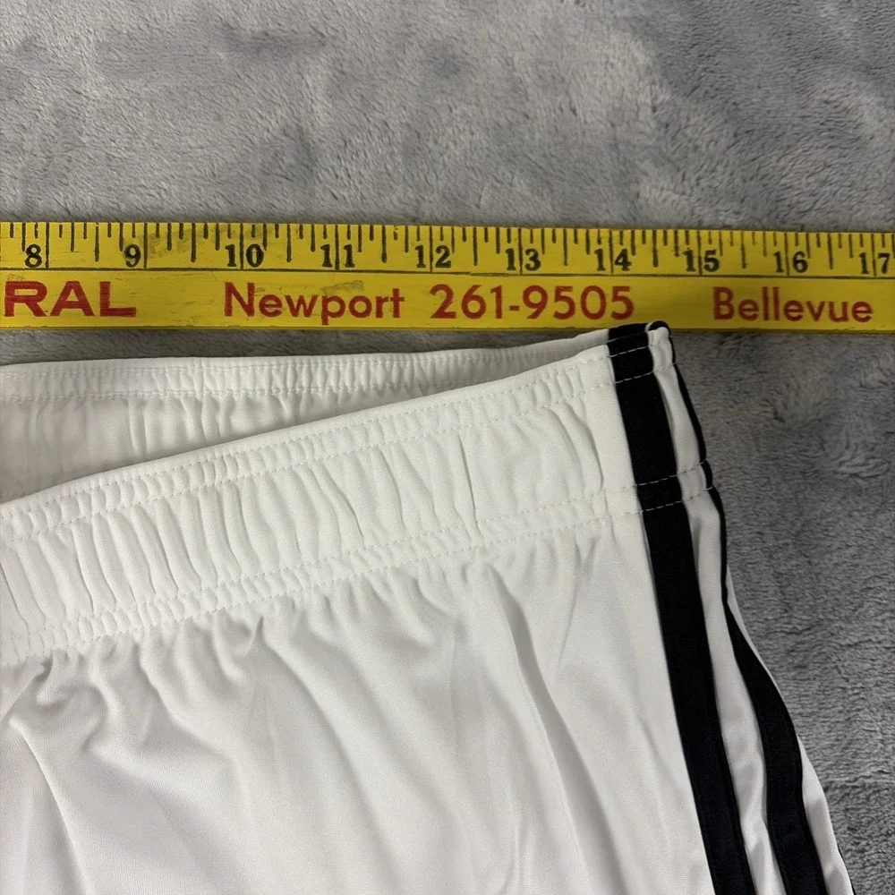 Adidas Manchester United Home Training Shorts White HR3678 Mens Large NWT